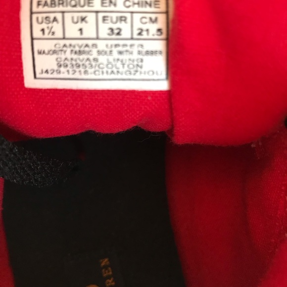 Sneakers - Picture 4 of 8